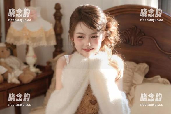 秀人网 - 更新！糯米NM的户外写真，风景如画我却笑得不自然.txt