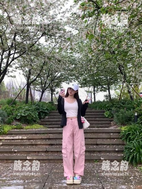 秀人网 - 最新写真大赏：舌尖上的菊花ace呈现细腻剧情与艺术之美.txt