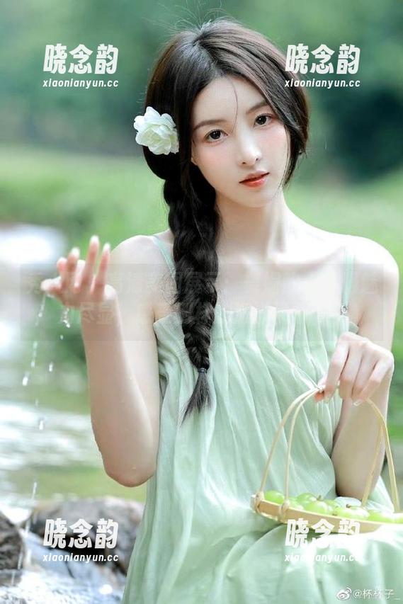 秀人网 - 高清美图展示：舞媚歆水手服魅力尽显，感受别样的海洋风情.txt