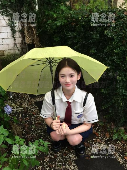 秀人网 - 草莓zz的和服写真图包独家合集，带你寻找那些被遗忘的优雅与魅力！.txt