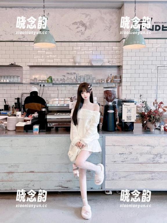 秀人网 - 免费提供言沫黑丝美腿原图，视觉盛宴让你心跳加速，快来围观！.txt