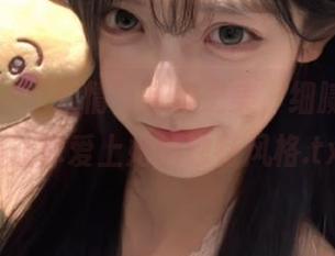 秀人网 – “软情”制服之美，细腻原图作品让你爱上她的独特风格.txt