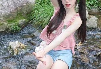 秀人网 – 陆萱萱浴室艺术合集：为您呈现优雅壁纸.txt