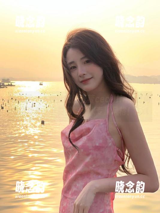 秀人网 - 免费获取陆萱萱cecillia的时尚眼镜写真，下载即享个人专属风格！.txt