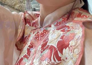 秋和柯基的心动时刻，探索“苦修女”的每一帧cos图片故事.txt