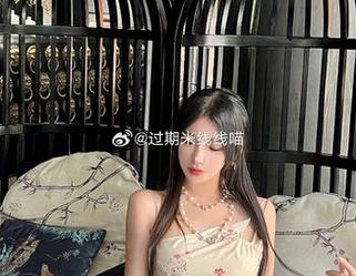 “米线线sama”女仆写真图集，更新来啦！让我们一起欣赏她的绝美瞬间.txt