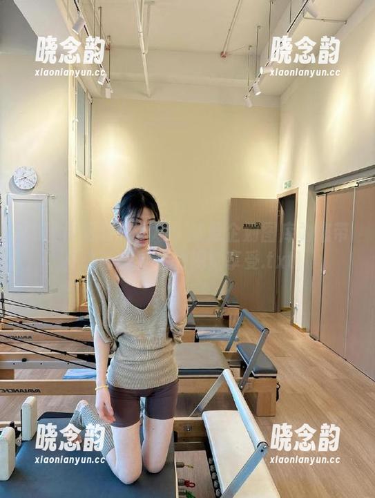 黑丝作品惊艳登场：紧急企划图库为您带来前所未有的视觉享受.txt