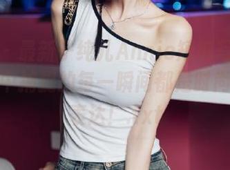 美媛馆 – 最新子纯儿Annie短裤写真来袭，照片中捕捉的每一瞬间都是时尚的完美表达！.txt