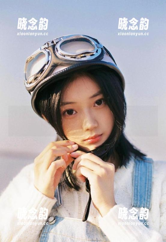 美媛馆 - 温心怡温柔展现：品味她的绝美图集与美图.txt