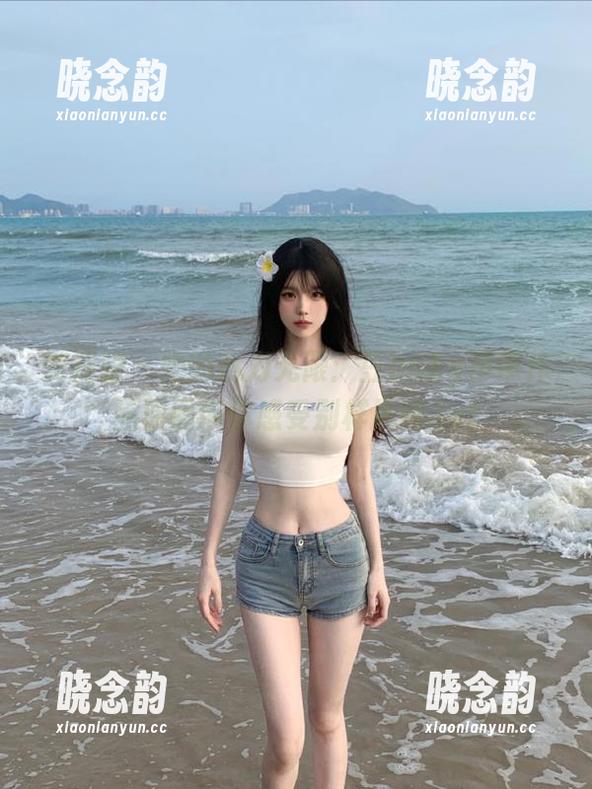 美媛馆 - 她的魅力无限：豆baby吊带作品原图带你感受别样风格.txt