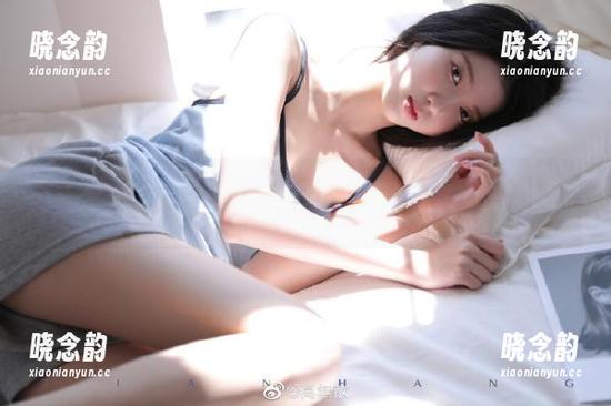 花漾show-白茹雪Abby 花漾show - 白茹雪Abby的制服写真作品:每张图片都散发着青春活力的魅力!.txt