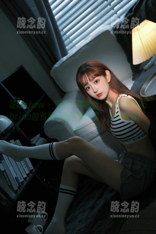 花漾show - 绝美不再收费！获取许诺Sabrina的免费礼服摄影合集，尽情欣赏！.txt