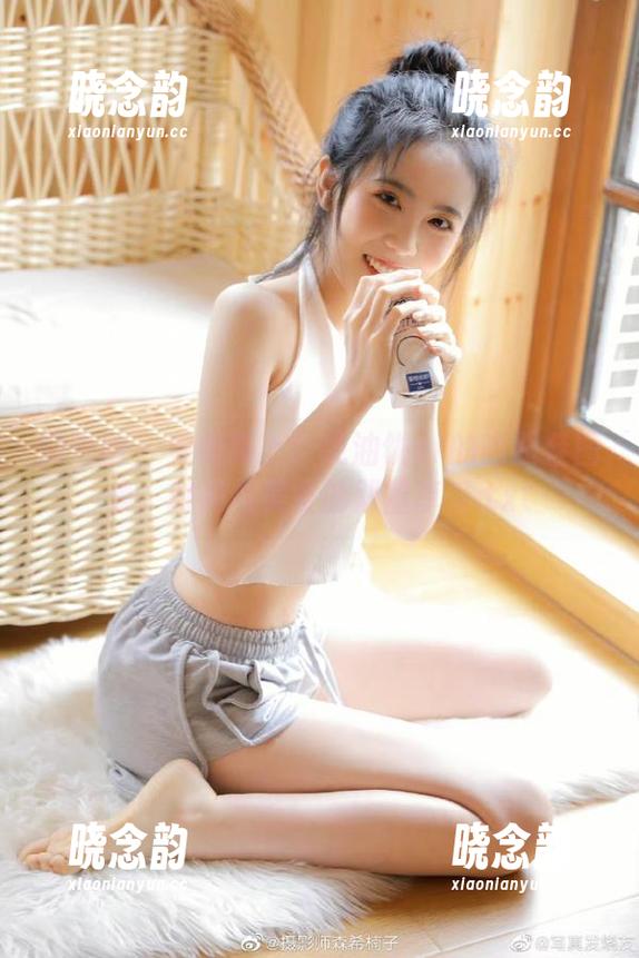 微密圈 - 免费奉上！葱油饼er的高跟鞋图集，时尚与美食的双重享受.txt