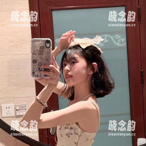 微密圈 - 欣赏“葱油饼er”学妹的写真资源，带你走进她的青春世界.txt