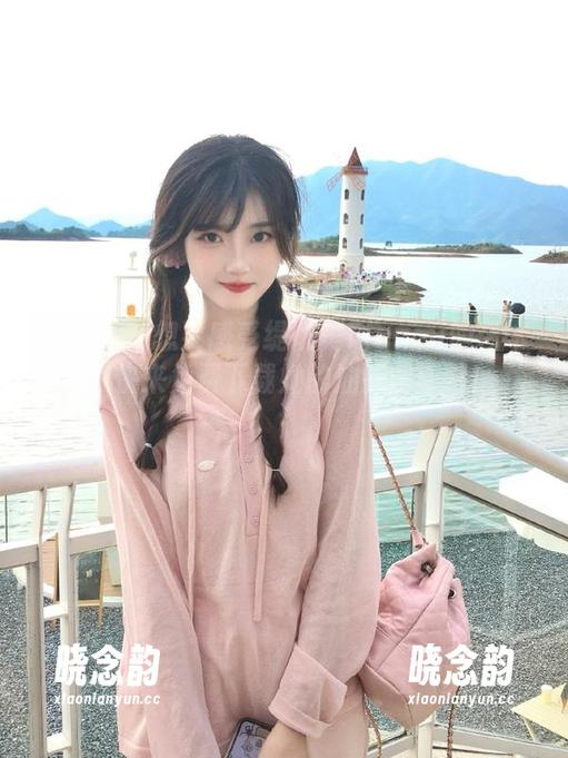 蜜桃社 - 想要感受缇娜美Tinami的艺术魅力？快来免费下载她的油亮图册吧！.txt