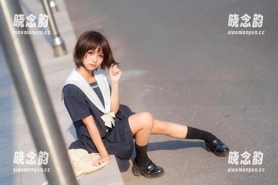感受蠢沫沫比基尼作品的魅力：精美夏日写真图片每一瞬间.txt