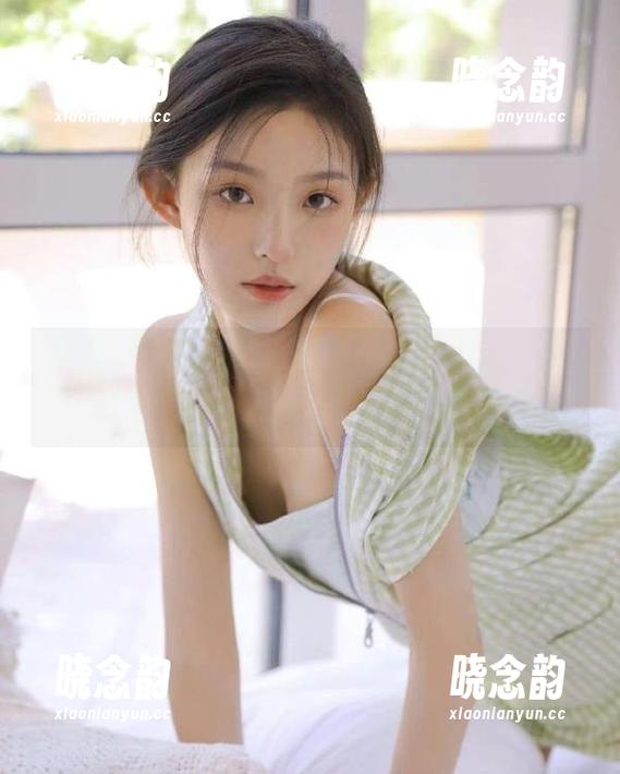 袜小喵家庭教师全新套图发布，快来免费下载啦！.txt