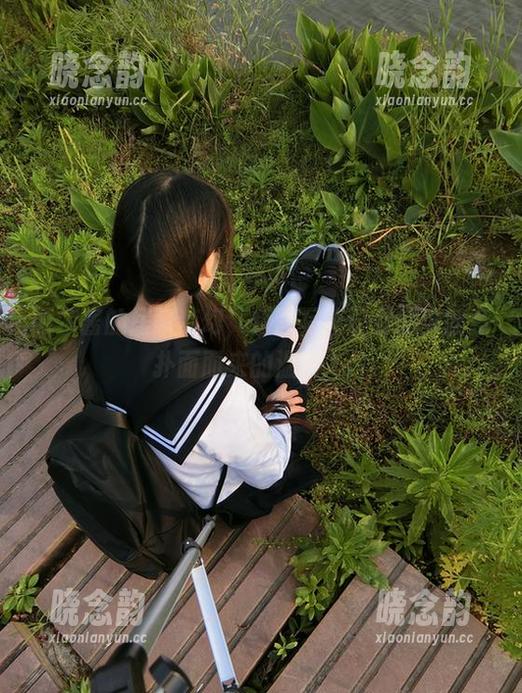 西尔酱的居家梦幻，套图写真让你感受暖意扑面而来的温馨.txt