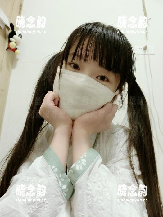 西尔酱 校服白丝美图精选:西尔酱用风格说话,究竟谁才是青春的代言人?.txt