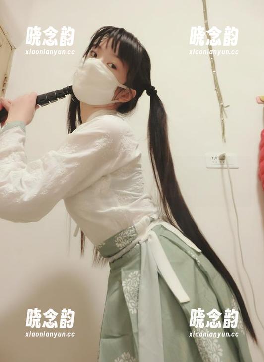 西尔酱梦幻白裙作品集：高清写真下载，让您的收藏更加丰富.txt