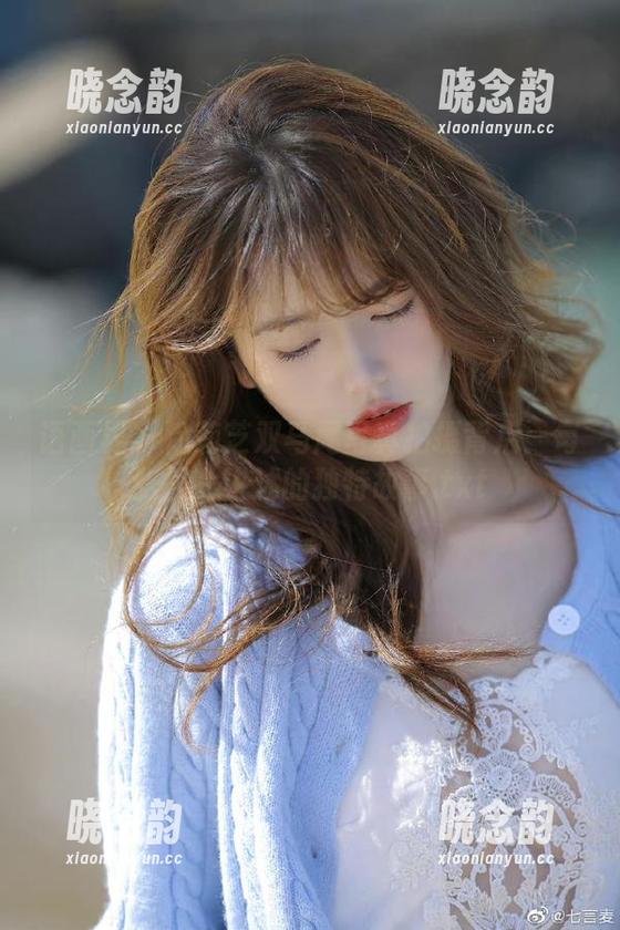 语画界 - 徐莉芝双马尾写真拍摄背后：每张照片讲述的独特故事.txt