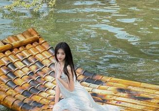 微密圈 – 精致至上的超辣的林一女神写真，完美照片诠释优雅与活力！.txt