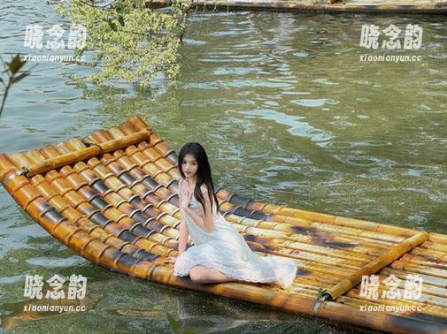 微密圈 - 精致至上的超辣的林一女神写真，完美照片诠释优雅与活力！.txt