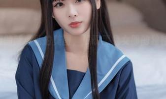 轩萧学姐的新春私拍美图，展现黑兔女郎的独特风情.txt