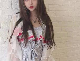 “过期米线线”之“奶牛”主题分享，图片展现不同风格的写真之美！.txt