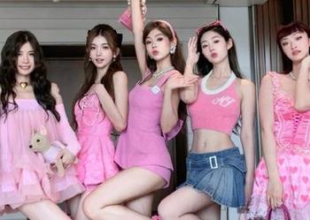 逐月Su的创意礼服写真资源：美丽在每个月持续绽放.txt