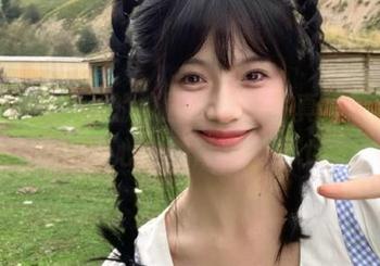 走进金鱼yui的校园：唯美写真集原图，唤醒你心中的青春记忆.txt