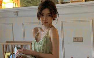 微密圈 – 当铁锤姐姐的私拍原图邂逅直男大杀器，直男们准备好了吗？.txt
