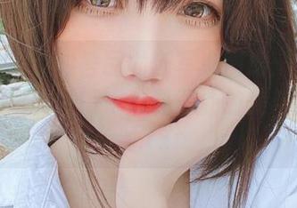 阿薰kaOri的咎瓦尤斯写真图册：让我们在视觉之旅中探索心灵深处的美与自我发现.txt
