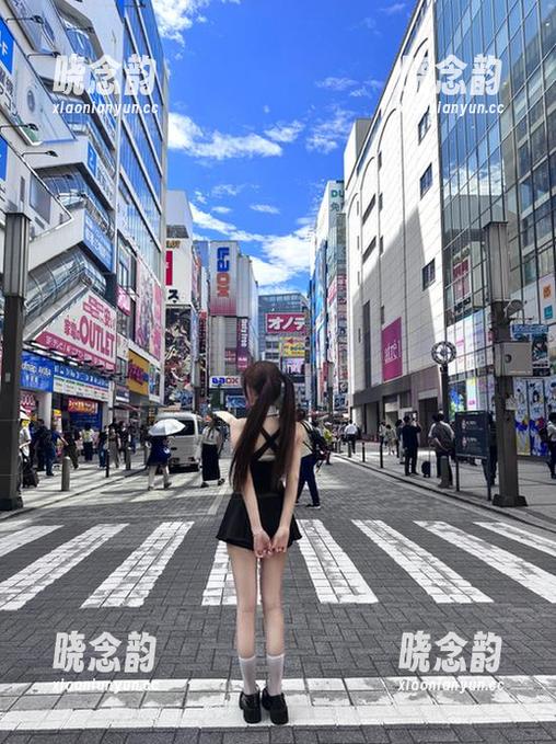 青丘女神 - 韩流来袭，定制你专属的白衬衫写真，尽显时尚气质.txt