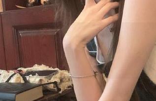 青豆客 – 一览施忆佳Kitty酱学姐的无圣光美图，感受她的清新与自然气息.txt