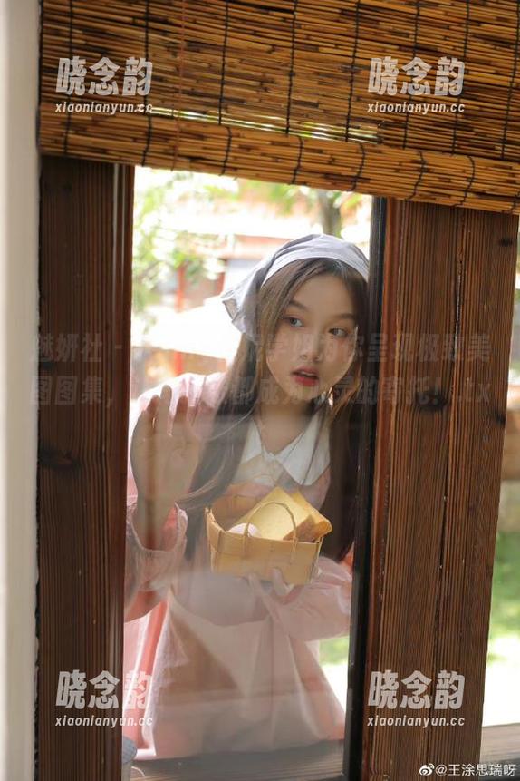 魅妍社 - Jenny佳妮学姐为你呈现极致美图图集，让每一张都成为心灵的寄托！.txt