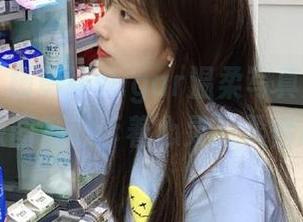 魅妍社 – 杨晨晨sugar温柔写真展：每一张原图都倾诉着心灵的柔情.txt