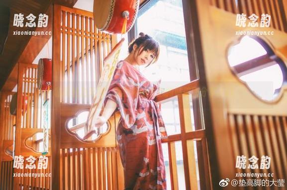 私摄魅力无限，鹿野希的爱心胸贴美图分享.txt